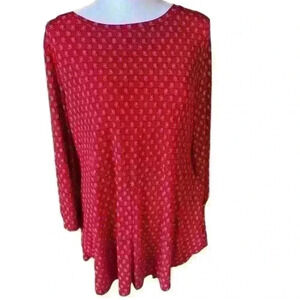Chause New York ladies red paisly size Large Excellent condition. Wrinkle free